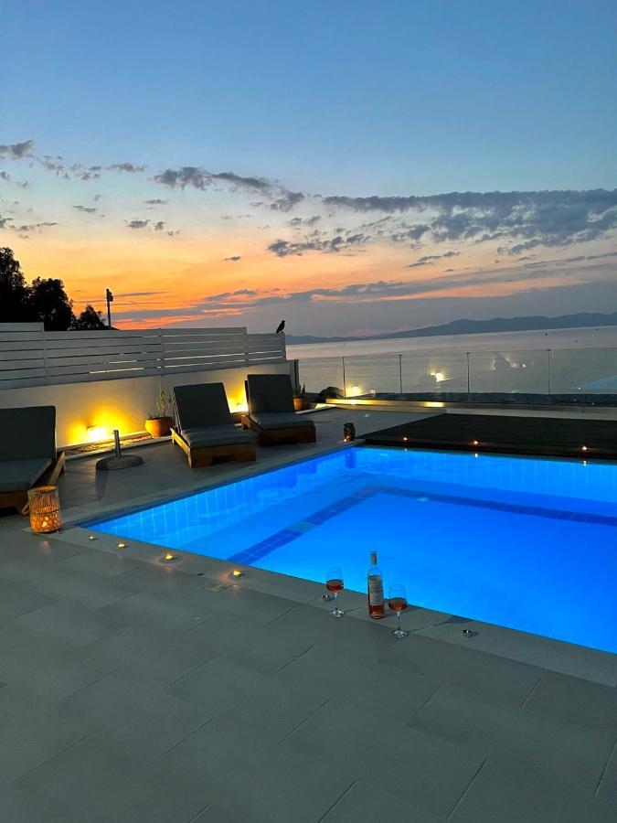 Vaso Beach Front Villa Ialysos  Exteriör bild